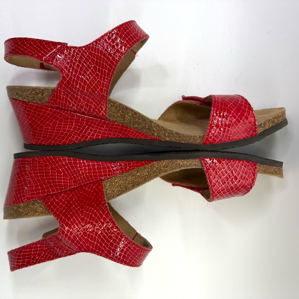 Vionic Natasia Wedge Heel Sandals Red Patent Leather 8 - Picture 9 of 11